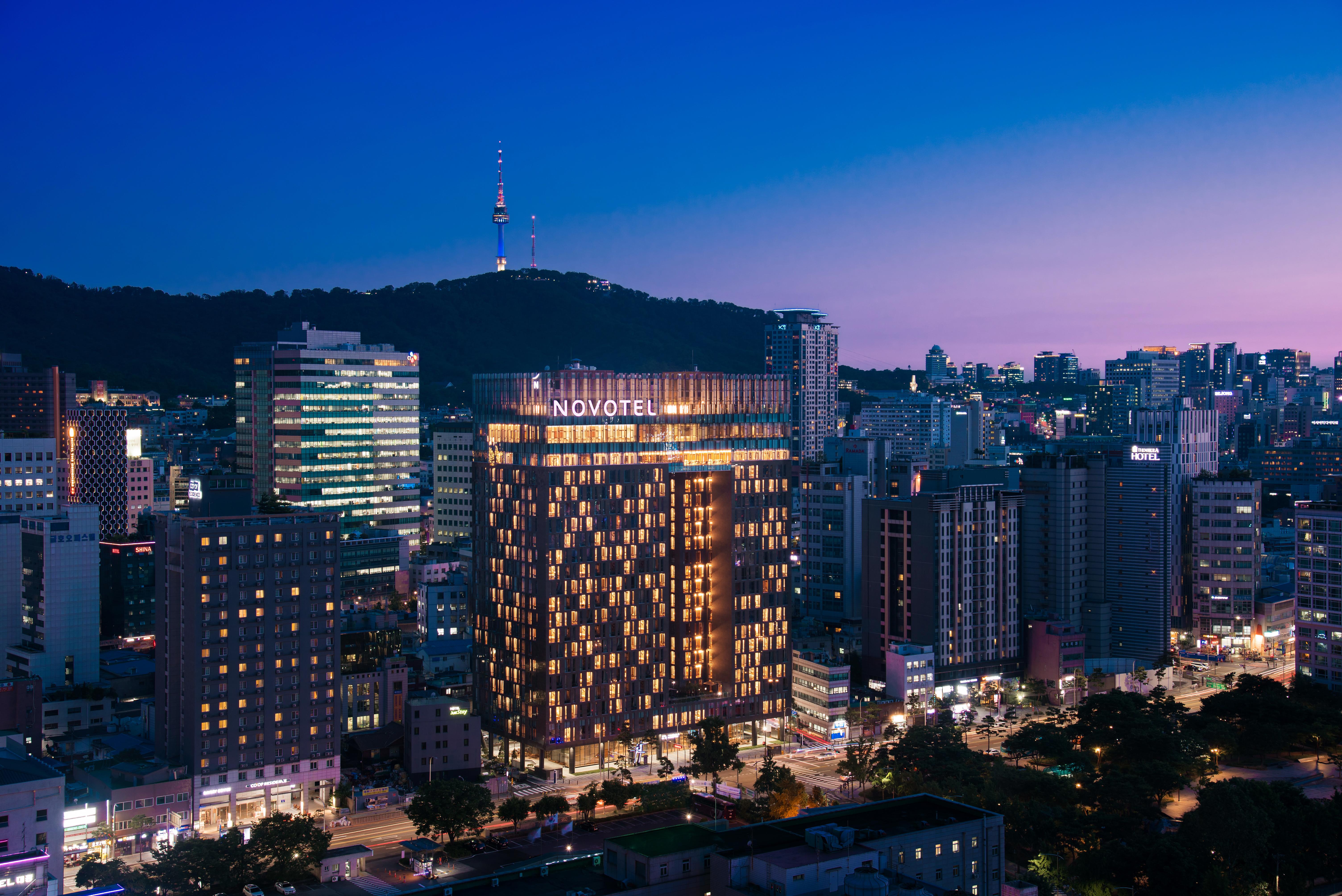 Novotel Ambassador Seoul Dongdaemun Hotels & Residences Esterno foto