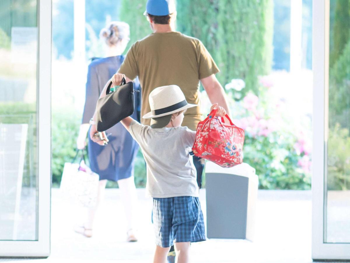 Novotel Ambassador Seoul Dongdaemun Hotels & Residences Esterno foto Family shopping