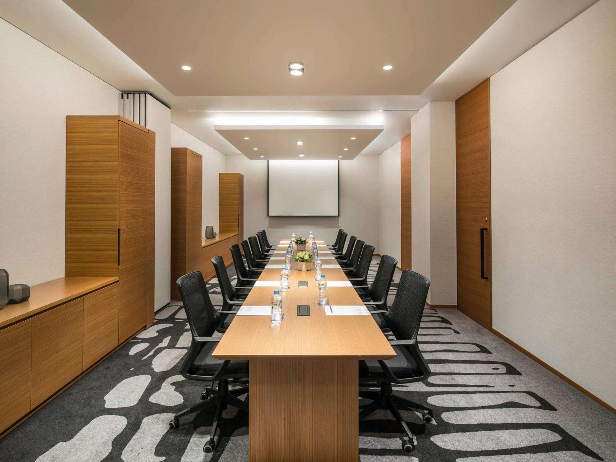 Novotel Ambassador Seoul Dongdaemun Hotels & Residences Esterno foto Meeting room