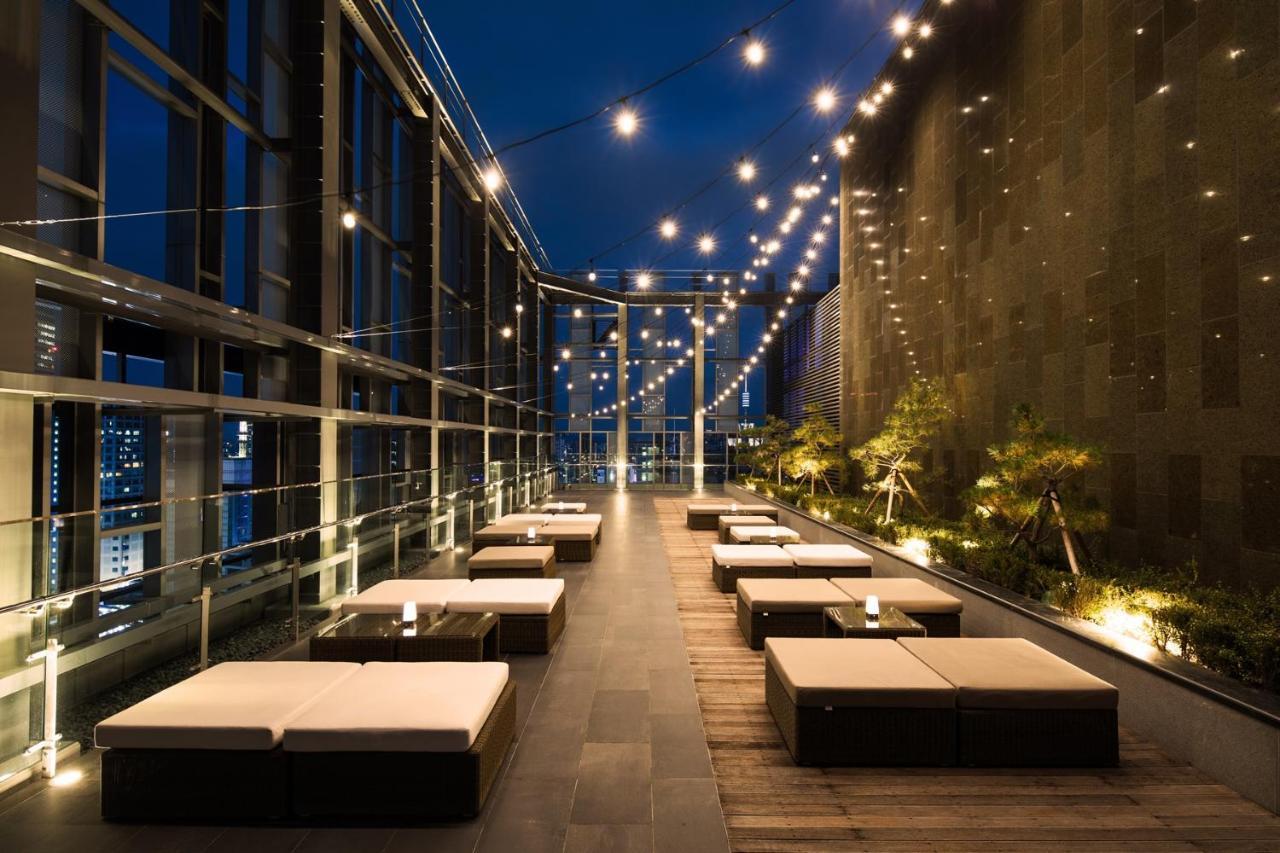 Novotel Ambassador Seoul Dongdaemun Hotels & Residences Esterno foto Sky Garden