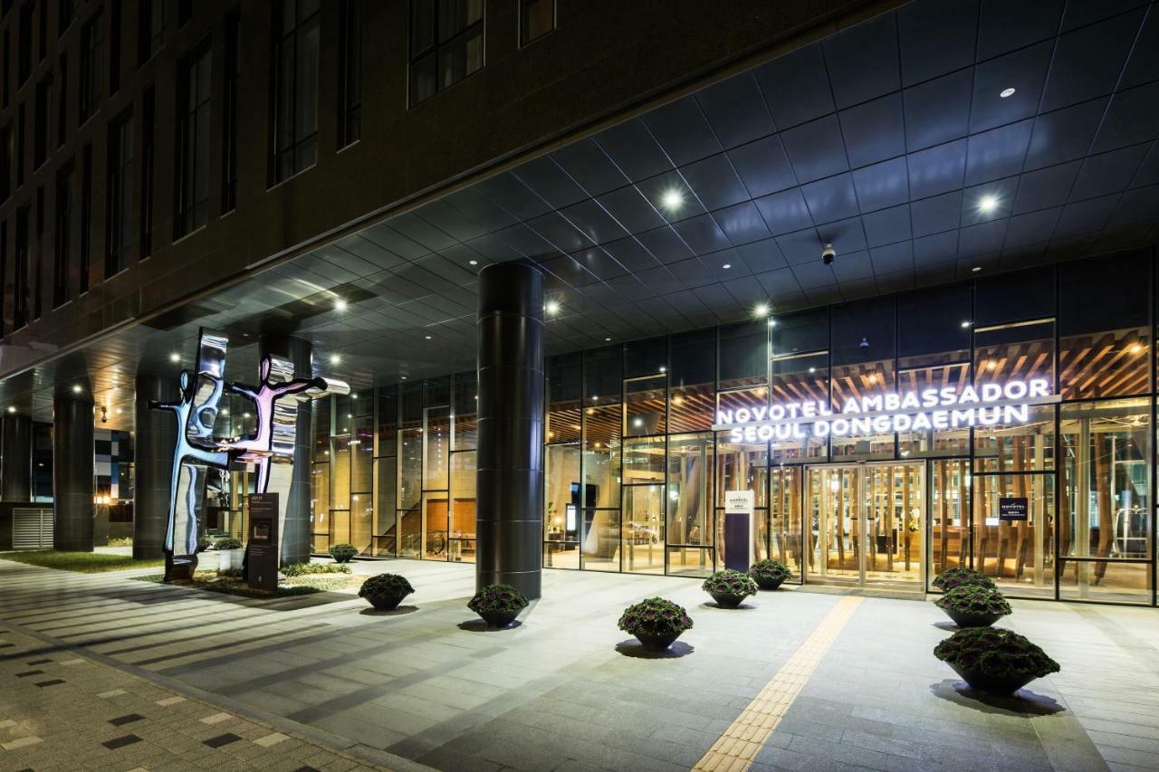 Novotel Ambassador Seoul Dongdaemun Hotels & Residences Esterno foto Novotel Ambassador Seoul Dongdaemun